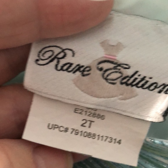 2 dresses for 2T girl 1 is aqua 1 is pink&yellow - Picture 5 of 6